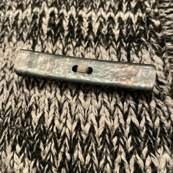 Willow Wool Art to Wear Sweater Artsy Abalone Toggle Style Buttons Women's S - Picture 8 of 8